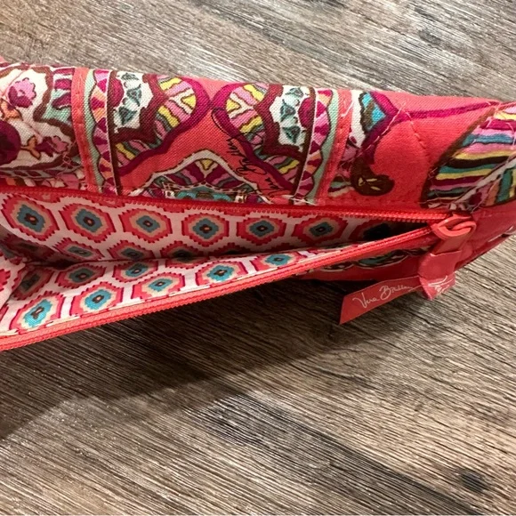 Vera Bradley Trifold multi patterned billfold - Picture 6 of 8